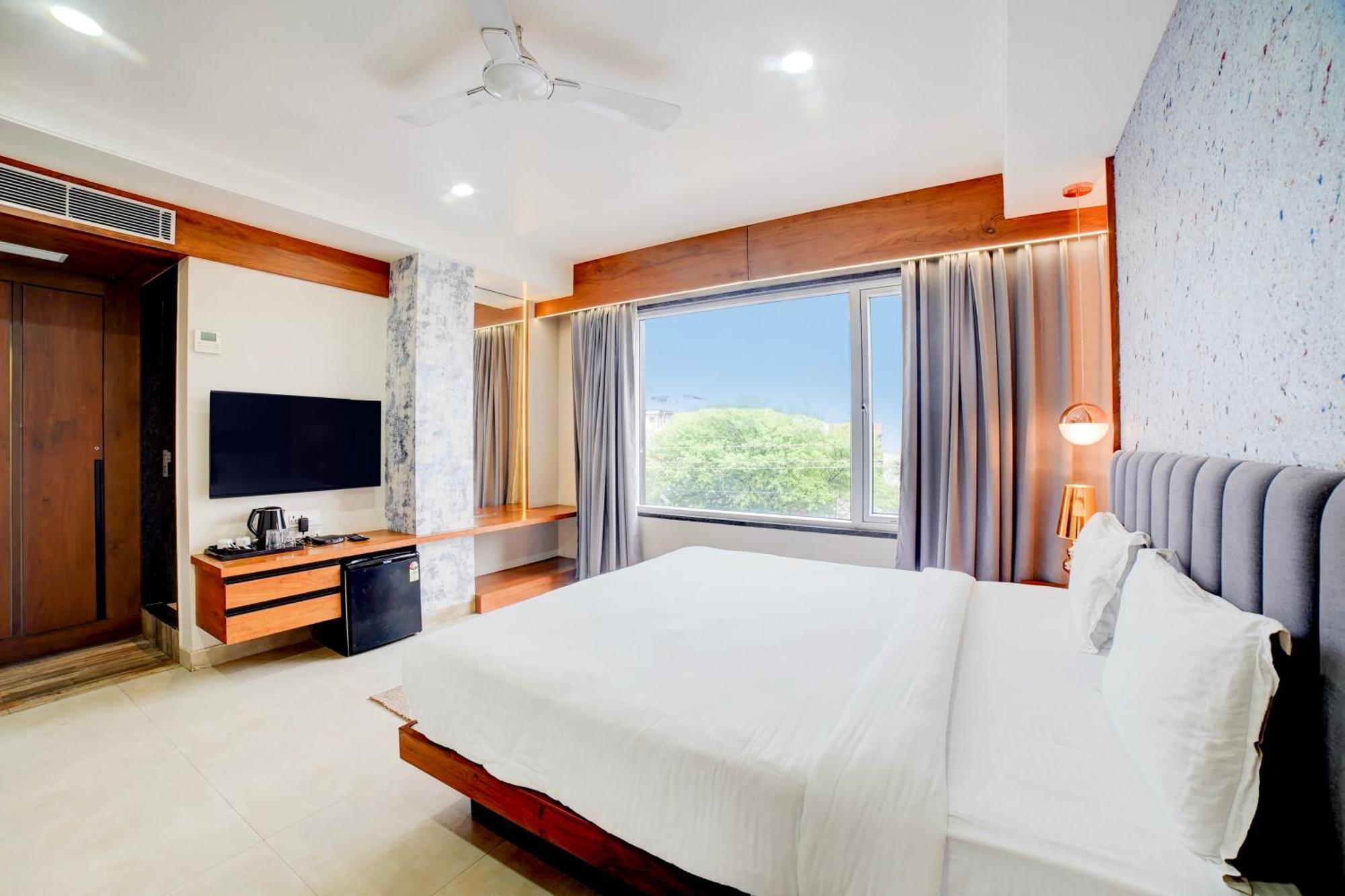 Hotel Palette Patel Nagar Bhopal Exterior foto